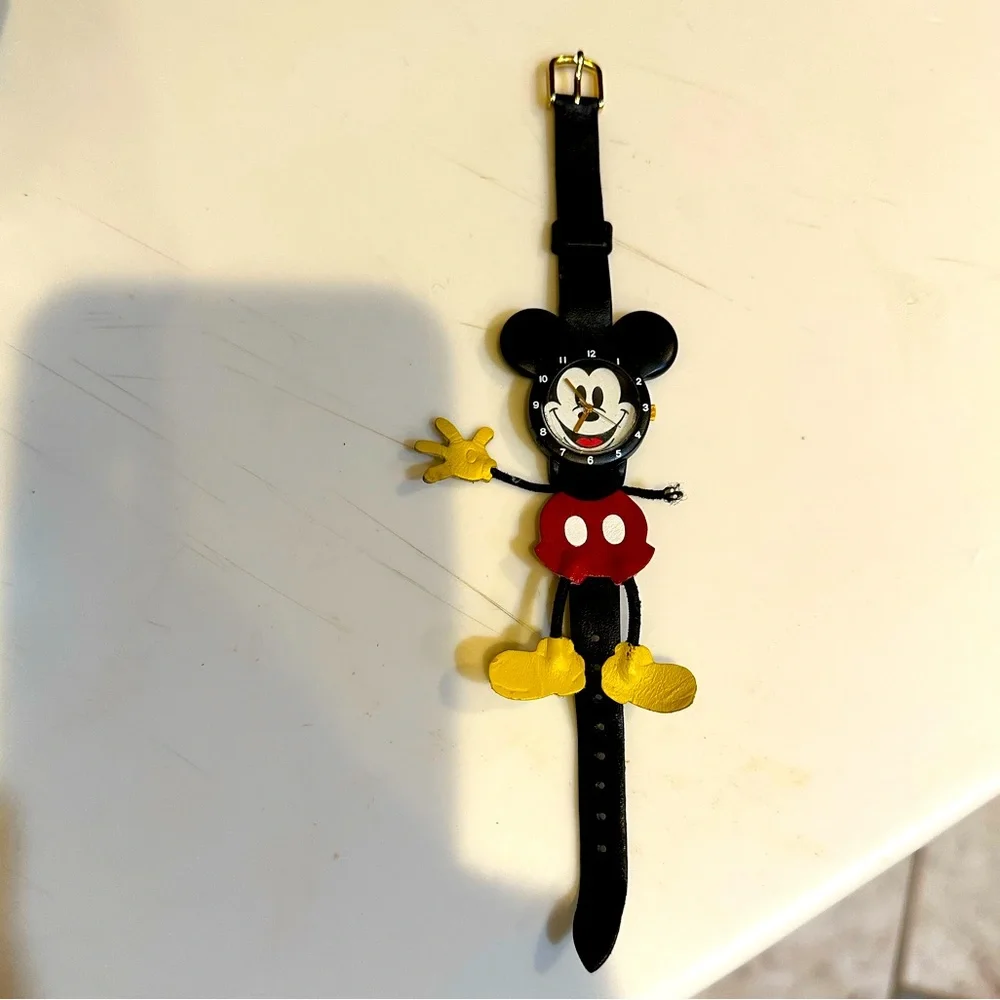 VTG 80’s LORUS RZK133-4 MICKEY MOUSE FULL BODY FLAWED WATCH DISNEY MISSING GLOVE